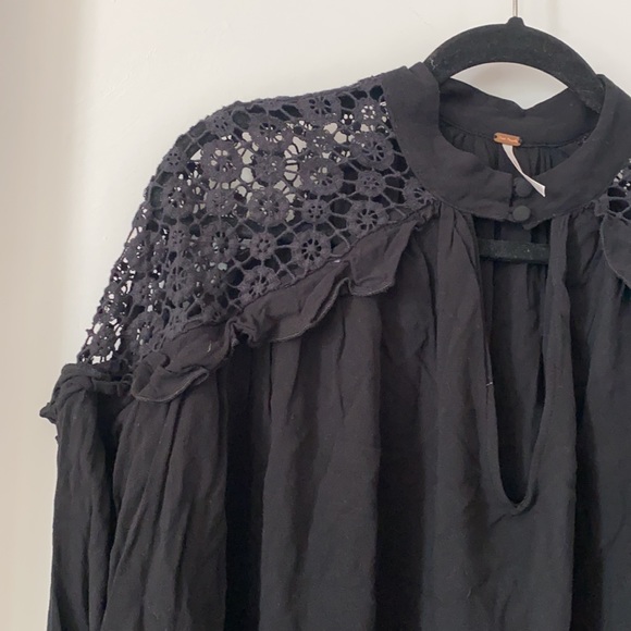 Free People Little Bit Of Love Top Free People Lace - Picture 6 of 7